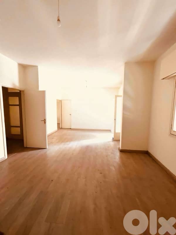 Sodeco Great Opportunity 220m2 Parking Generator Concierge 0