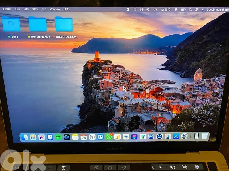 MacBook Pro 13-inch (Used) Very Good Condition (Low Battery Use) 1