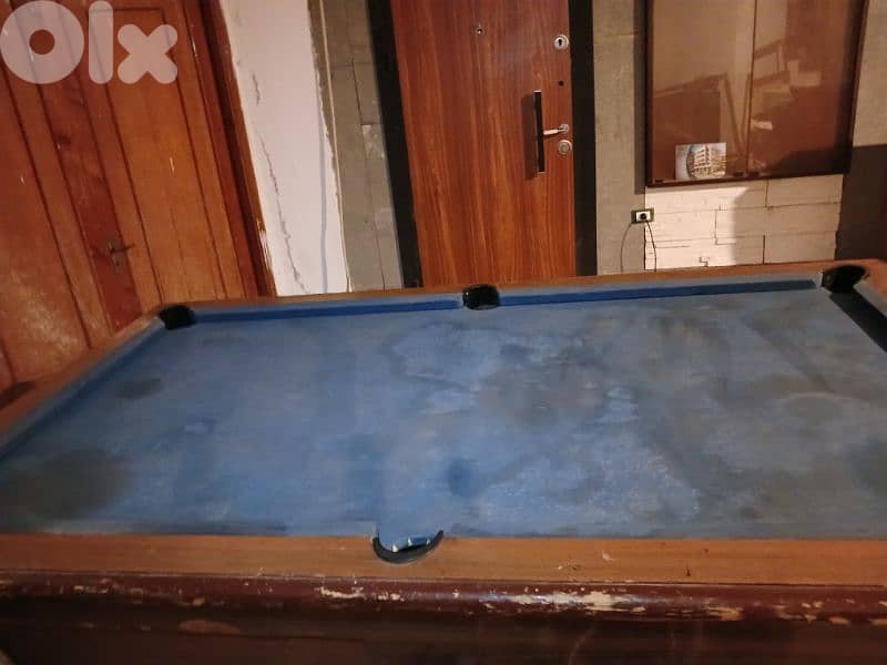 used bilyardo table/طاولة بلياى مستعملة 1