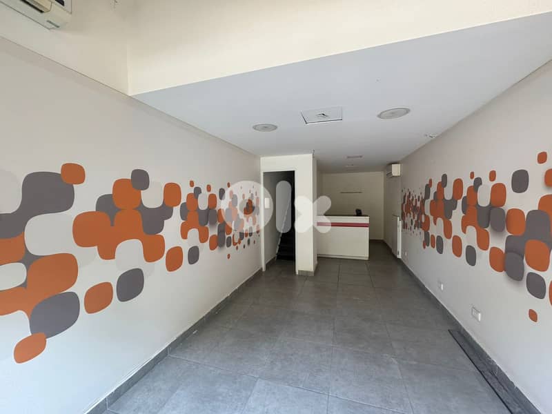 JH25-4316 Shop 80 m2 for rent in Sin l Fil, $ 1,000 cash 0