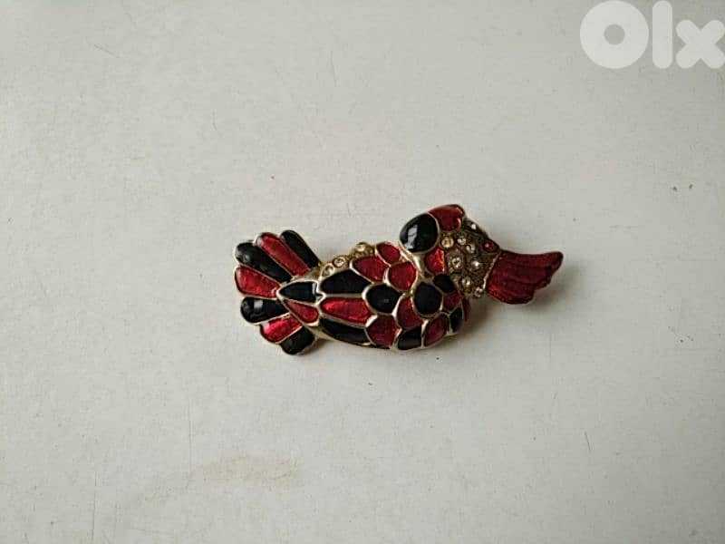 Old bird brooch - Not Negotiable 0