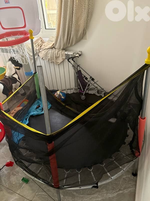 Trampoline 0