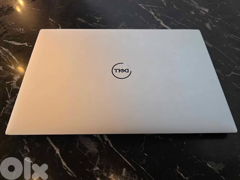 Dell XPS 15 9500 i7 256, great condition, touchpad issue 5