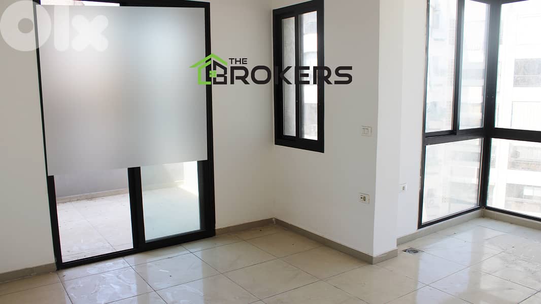 Apartment for Sale in Ras Al Nabaa    شقة للبيع في راس النبع 0