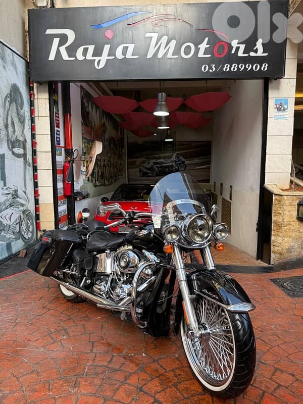 Harley Davidson Softail Deluxe 0