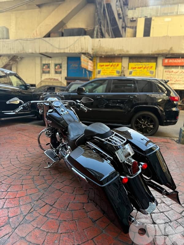 Harley Davidson Softail Deluxe 8