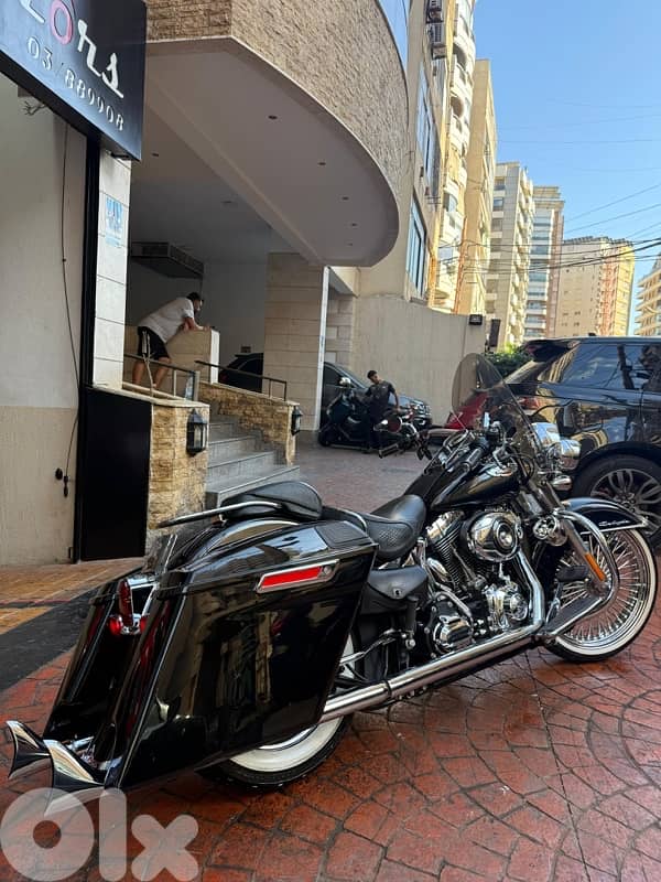 Harley Davidson Softail Deluxe 10