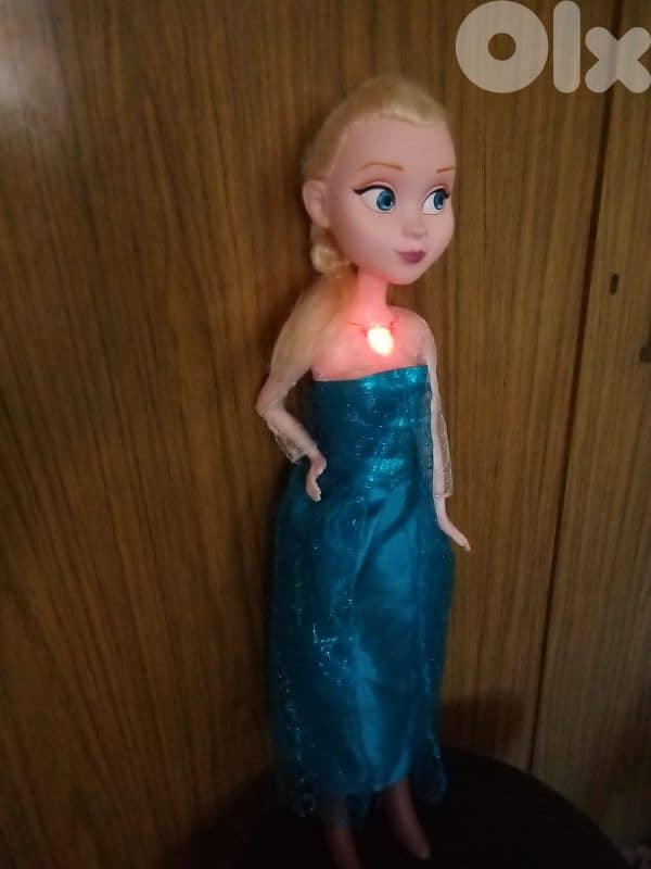 Queen Elsa Lighting Heart Frozen Disney XL 58cm Still good doll=15$ 0