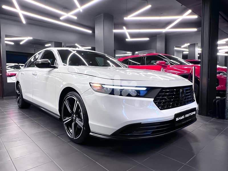 Honda Accord Sport Hybrid 2023 3,ooo miles ONLY! 0