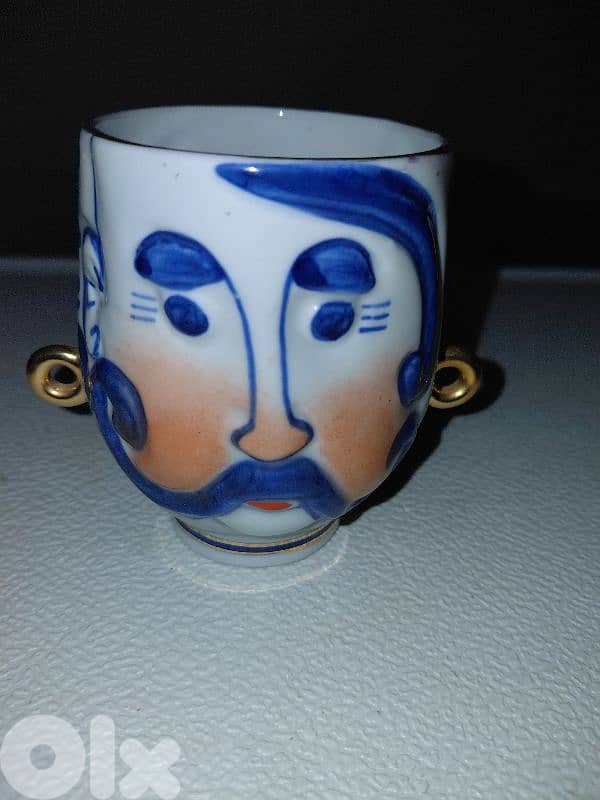vase or mug 0