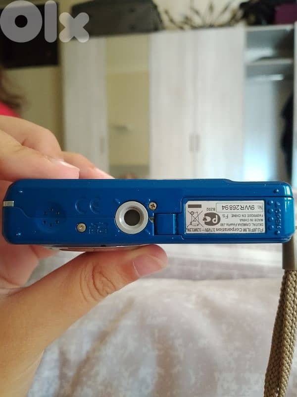 camera used no charger with me might also need batteries 2