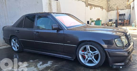 مرسيدس بنز إي-كلاس 1992