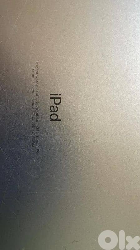 used MacBooks and ipad (broken) 2