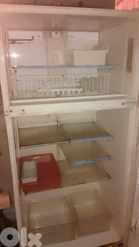 براد مستعمل frigidaire 50$ 3