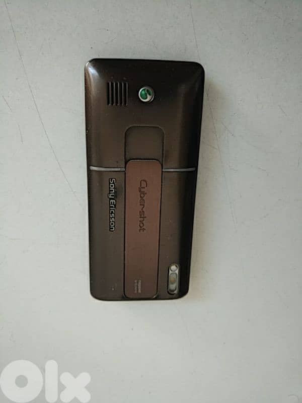 Sony Ericssson K770i Cybershot 1