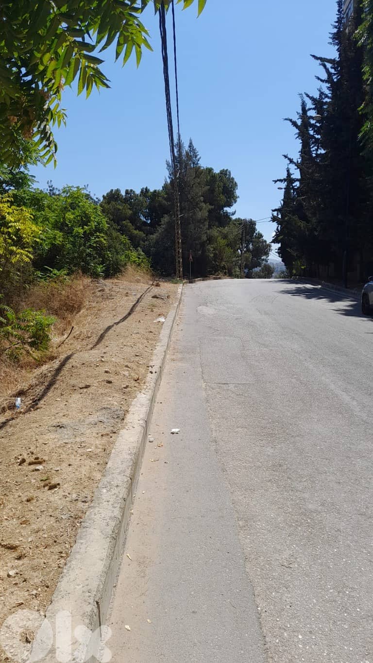 أرض للبيع في الحازمية Land for sale in Hazmieh 0
