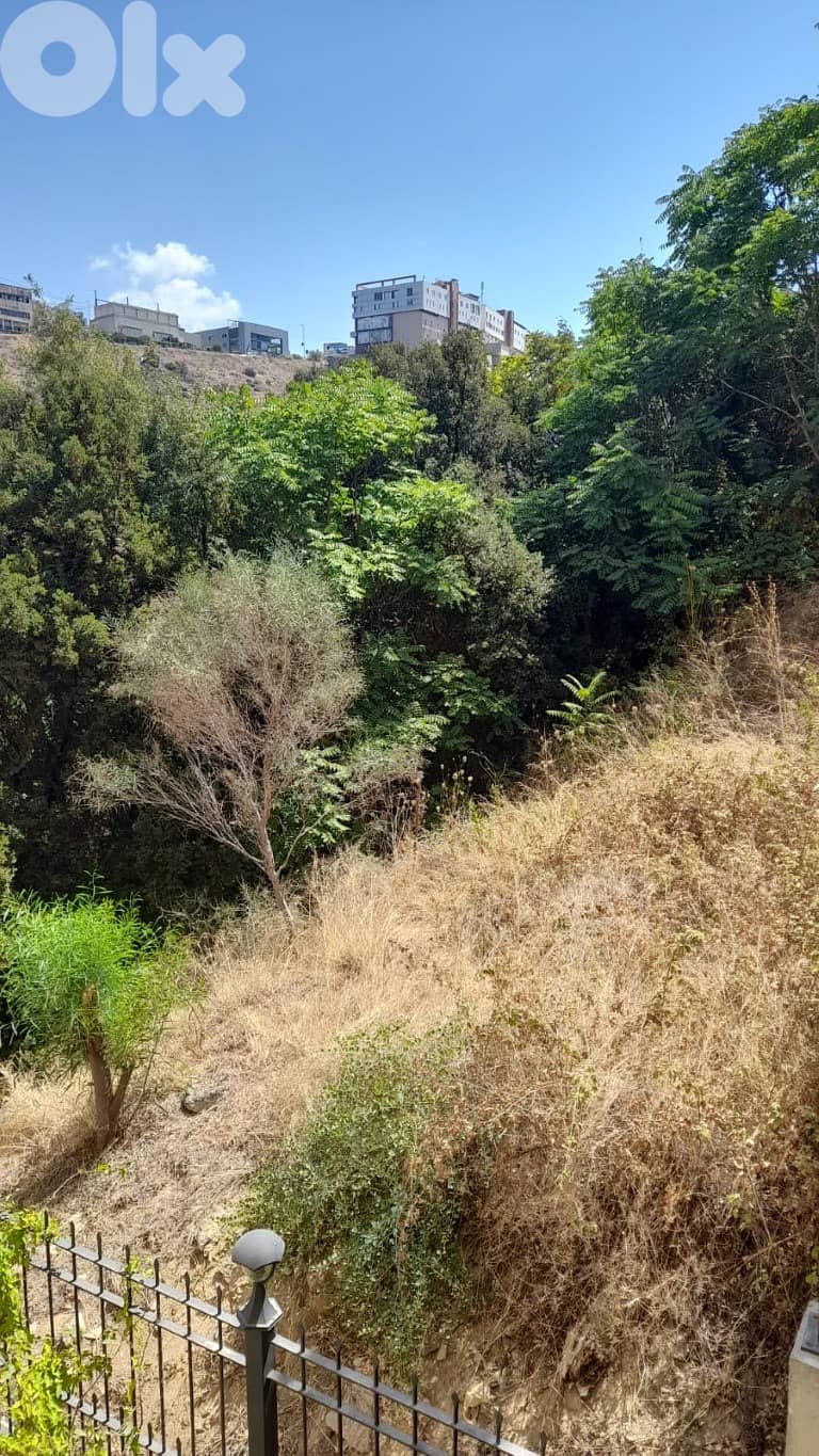 أرض للبيع في الحازمية Land for sale in Hazmieh 3