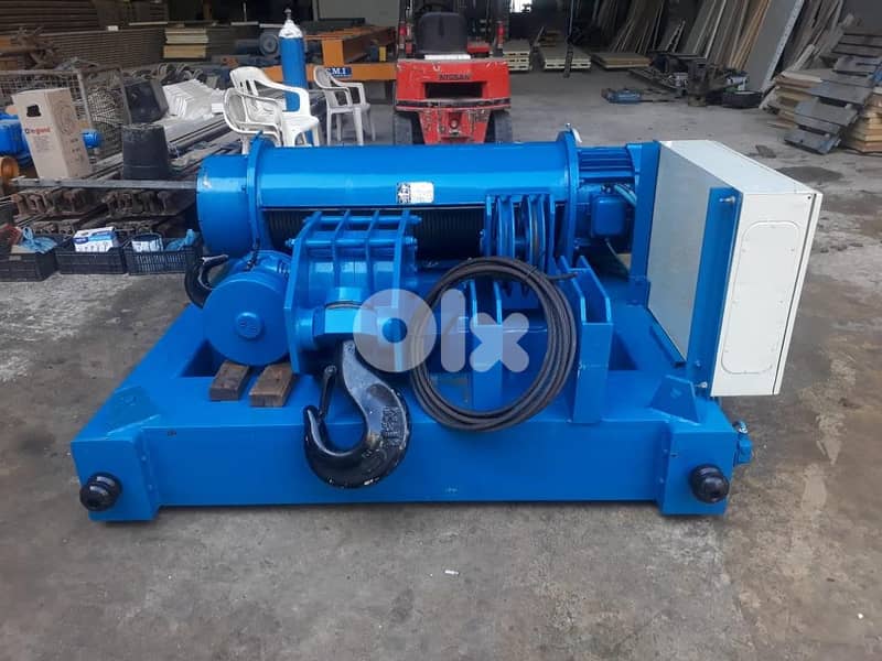 MISIA crane 25T + 5T 0