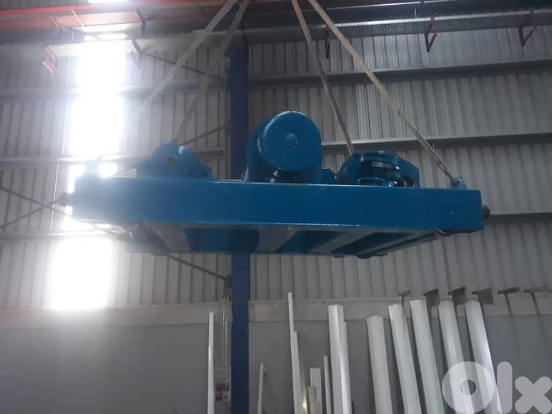 MISIA crane 25T + 5T 10