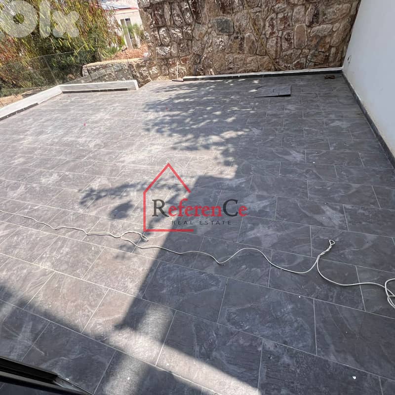 Very good deal, building for sale in amchit jbeilمبنى للبيع في عمشيت ج 10