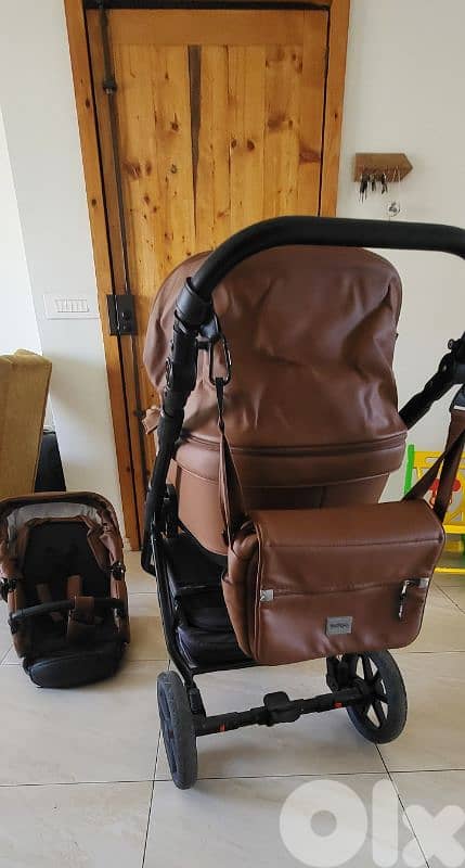 Stroller 0