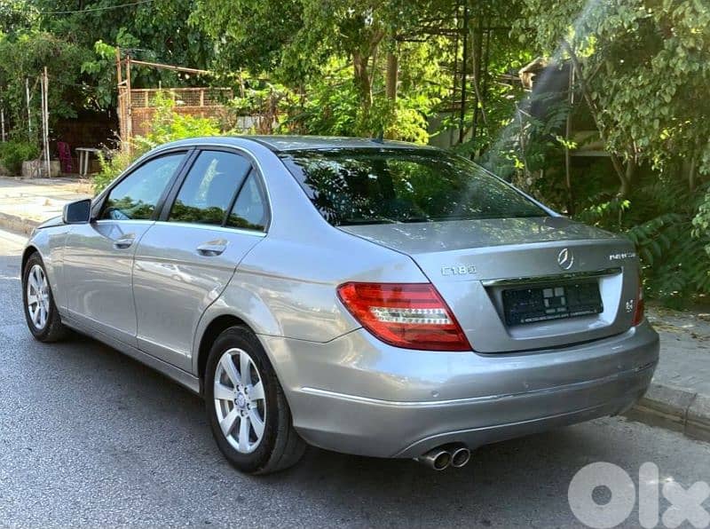 C 180 mod 2009 company source Lebanon سيارة نادرة النظافة 0