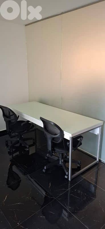 Office tables 0