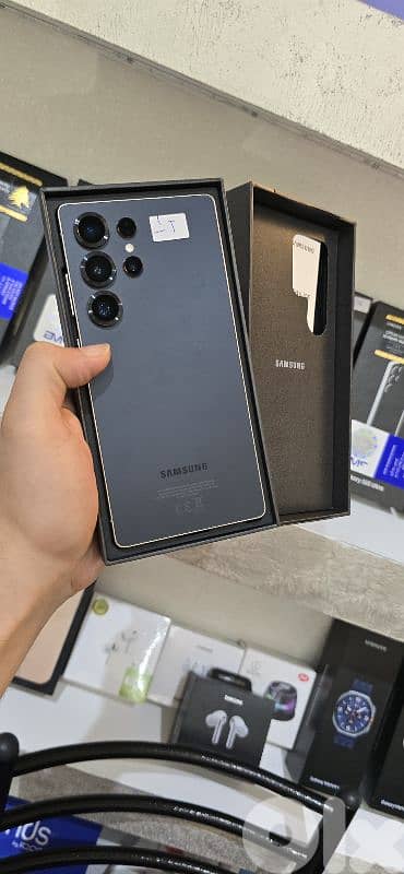 Samsung s25 ultra 1 terra like new 22 months warranty 2