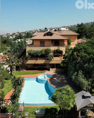 RWK305JS - Villa For Sale In Ballouneh  - فيلا للبيع في بلونة