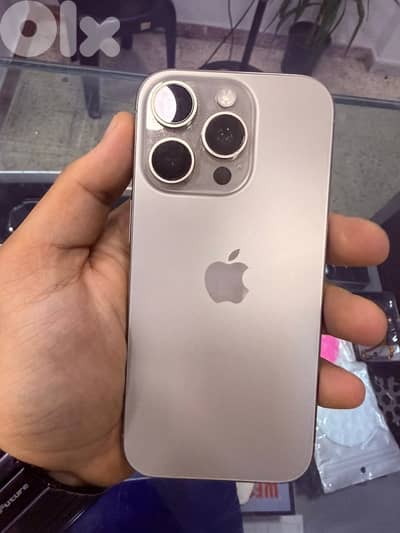 16 Pro 256 - Used ( price NOT NEGOTIABLE)