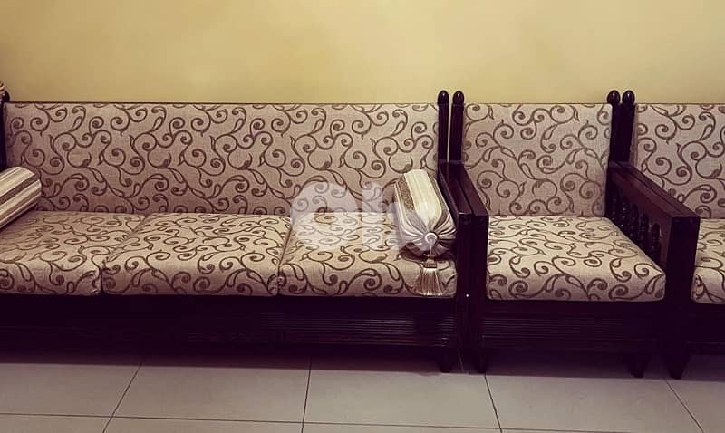 Living room set 0