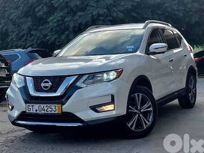 Nissan Rogue model 2017 SL 4×4 no accident super clean Full