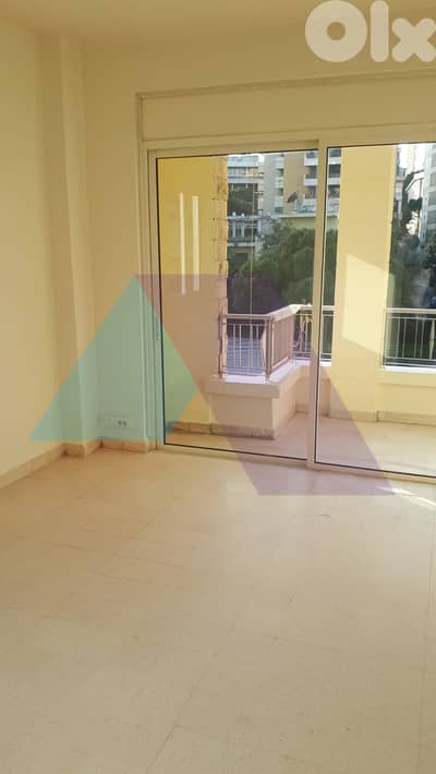 210m2 apartment |Prime Location| 4sale in Horech tabet-شقة في حرش تابت