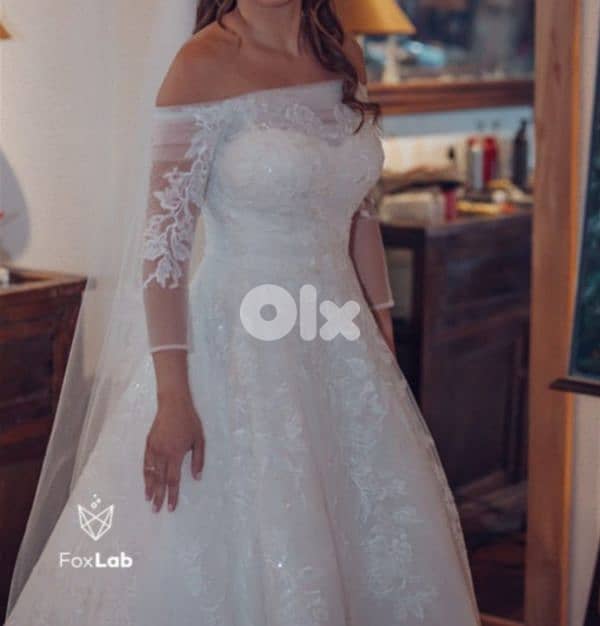 elegant customized wedding dress for sale 0