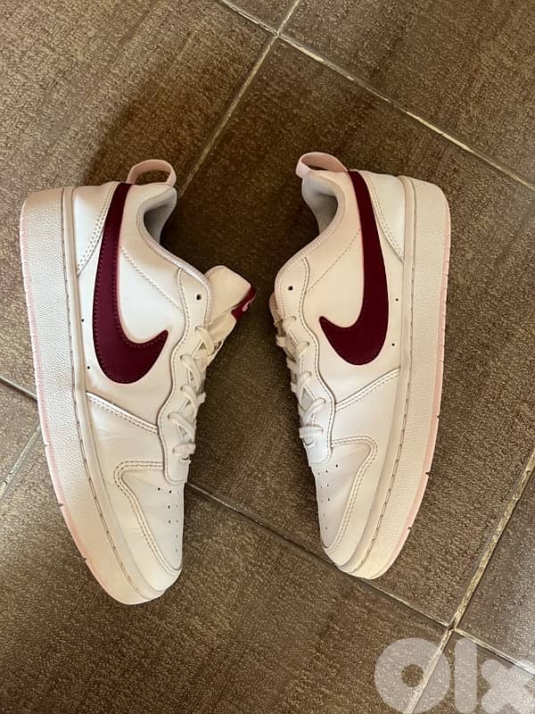 Nike sneakers 4
