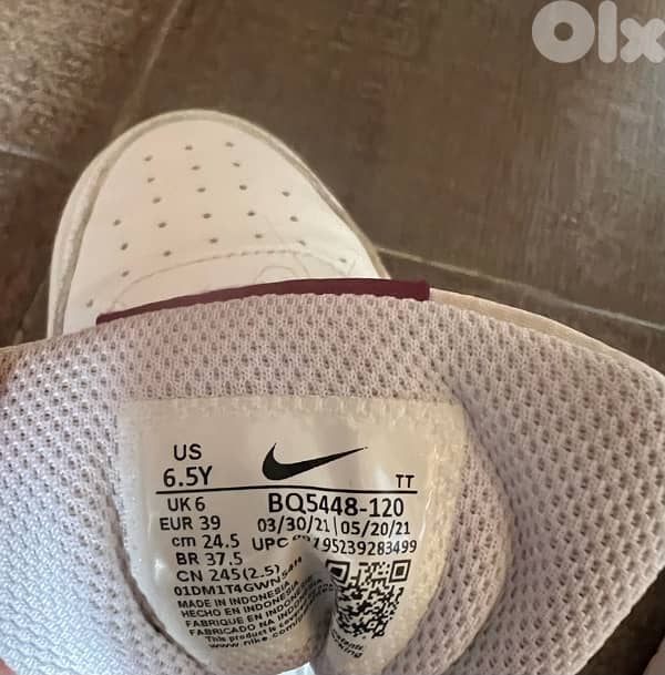Nike sneakers 5