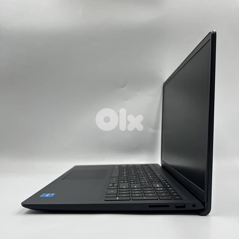 5880- Used Laptop Dell Inspiron 3511 17