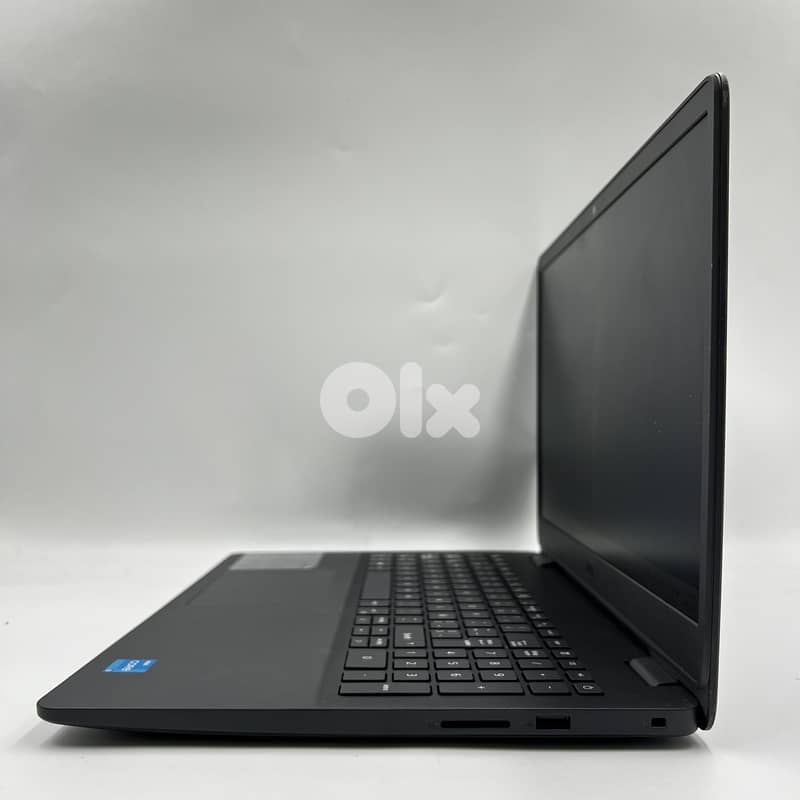 5878- Used Laptop Dell Vostro 3500 19