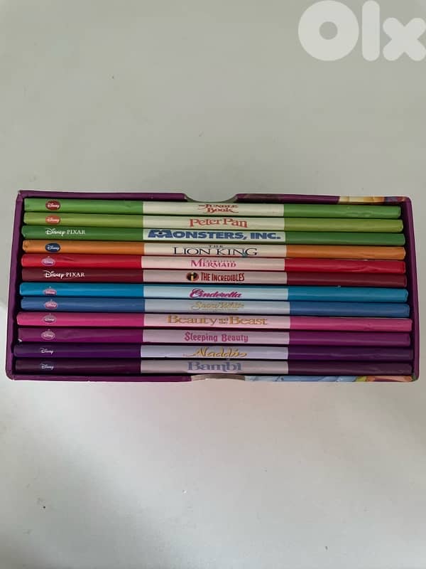 DISNEY SET OF 12 MINI STORYBOOKS 1
