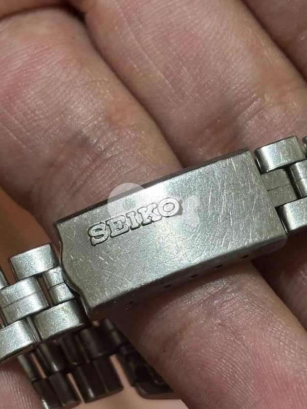 Vintage Seiko 5 automatic + date 2