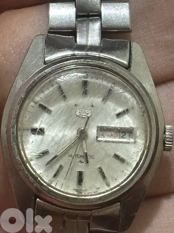 Vintage Seiko 5 automatic + date 3