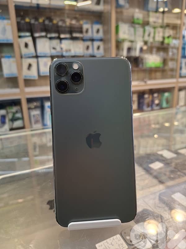 Used 11 pro max 256 gb green last offer 0