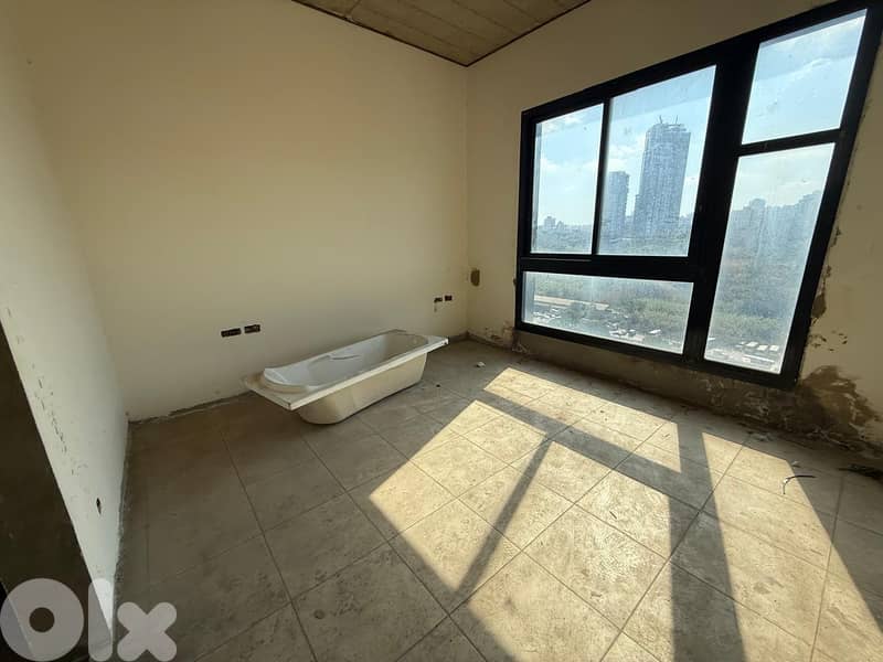 Apartment for sale in Achrafieh/ Duplex/ Spacious 0