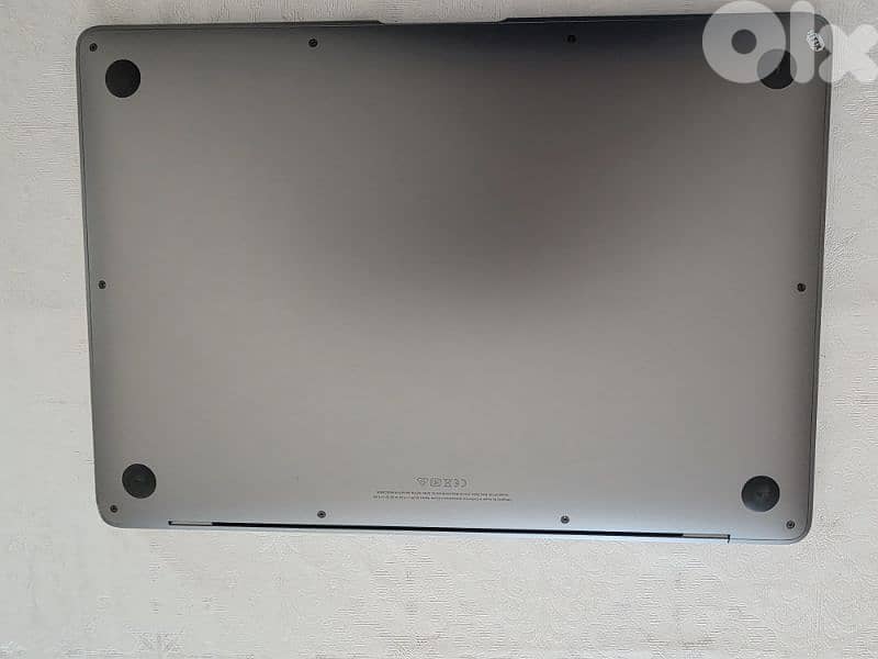Macbook Air Retina 13 inch 2020 + magic mouse + adapter 6