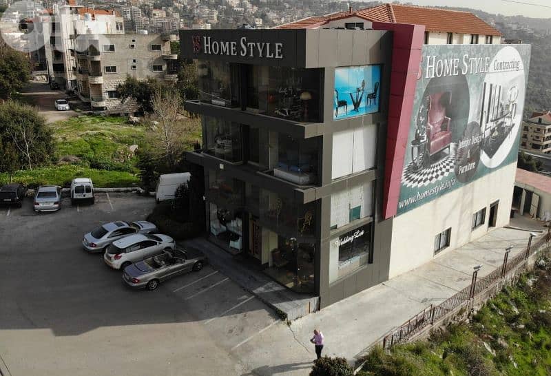 Showroom Building for Rent 0