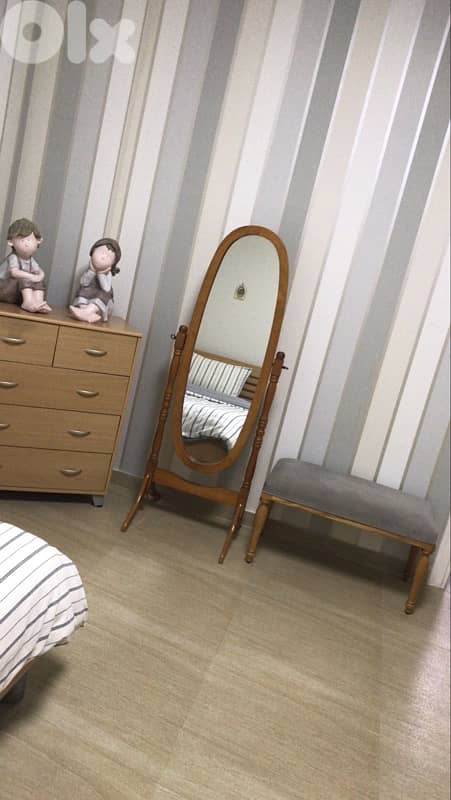 Full bed room 0