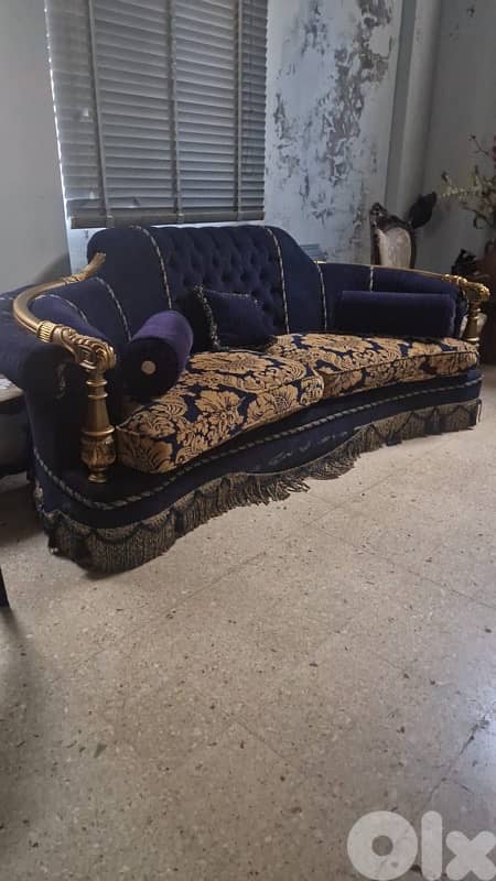 Furniture 0