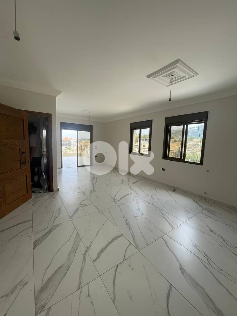 165 SQM Prime Location Apartment in Hboub + Sea View & 30 SQM Terrace 0