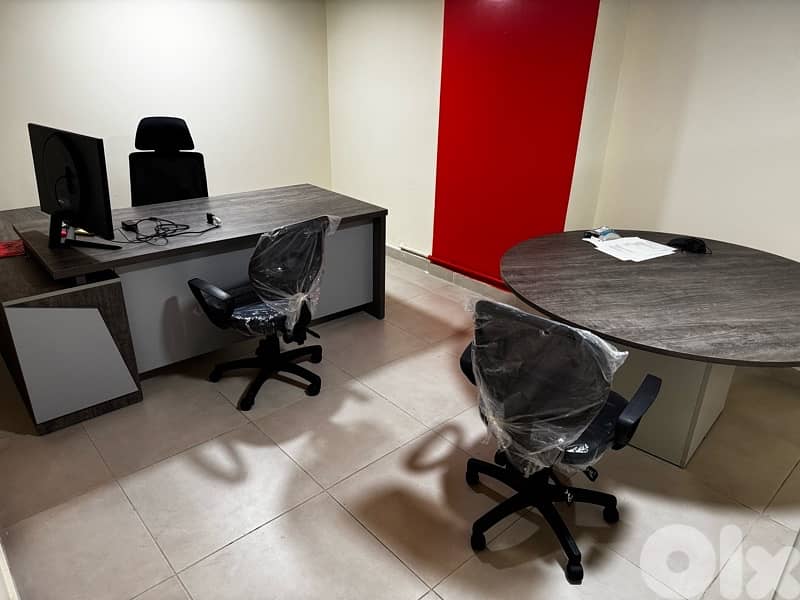 Office desks (barely used) 7