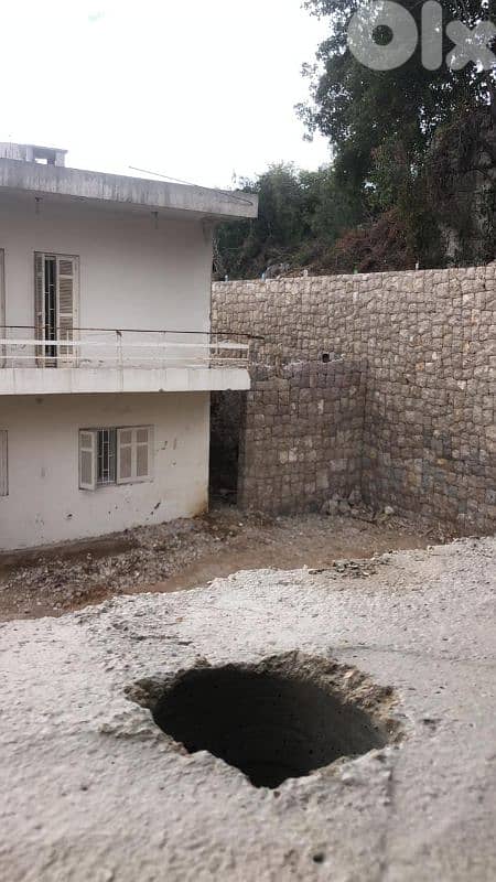 land for sale in ajaltoun أرض للبيع في عجلتون 4